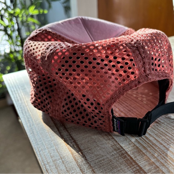 NWOT Patagonia trucker hat - Picture 4 of 6